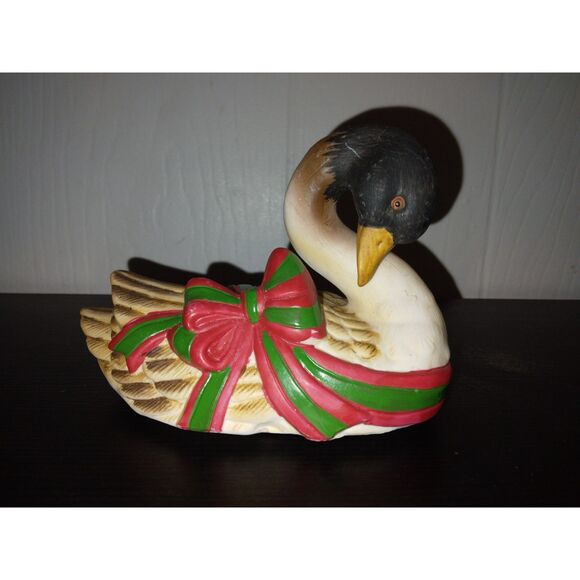 🌍5/$10🌏 Vintage Ceramic Christmas Duck - Picture 1 of 4